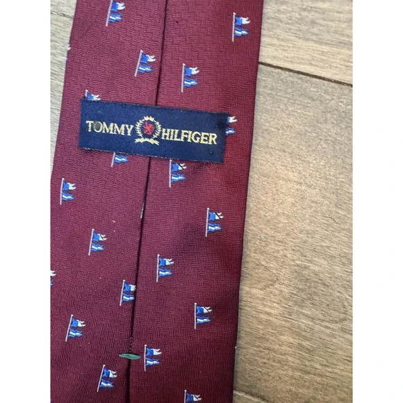 Tommy Hilfiger Tie Mens One Size Burgundy Silk Nautical Flag Print Made‎ USA - Picture 5 of 8